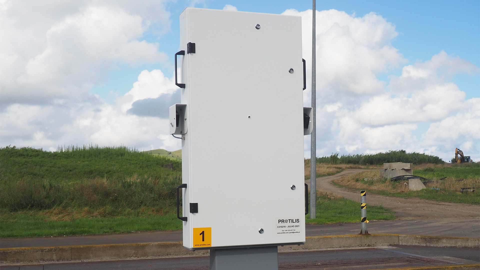 RADIOLOGICAL MONITORING GANTRIES